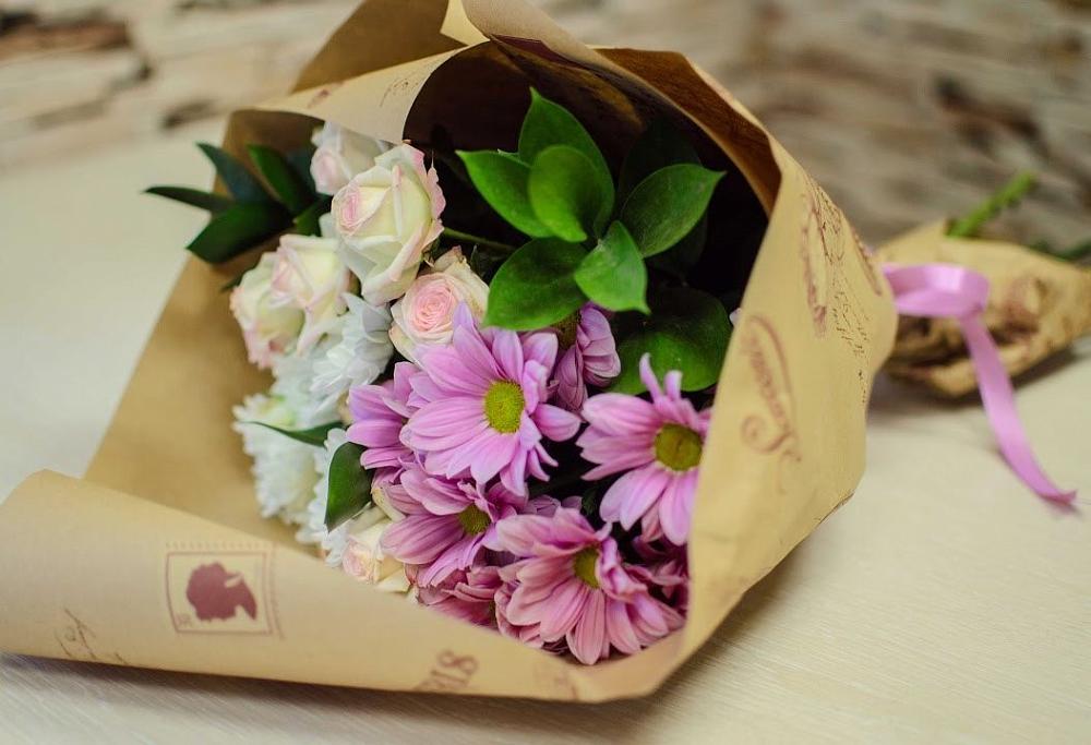 Букет цветов из: Розы и Хризантемы в Сернуре