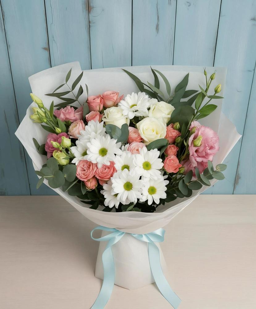 Букет цветов из: Розы, Лизиантусы и Хризантемы в Сернуре