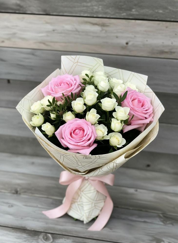 Букет цветов из: Розы в Сернуре