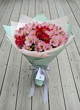 Букет цветов из:  Альстромерии в Сернуре