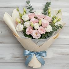 Букет цветов из:  Лизиантусы в Сернуре