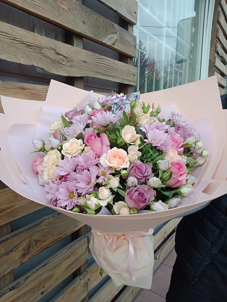 Букет цветов из: Розы и Хризантемы в Сернуре