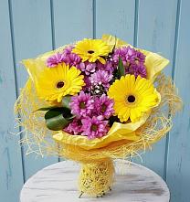 Букет цветов из:  Хризантемы и Герберы в Сернуре