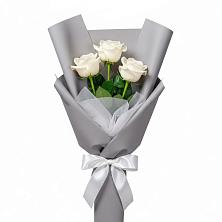Букет 3 белые розы в Сернуре