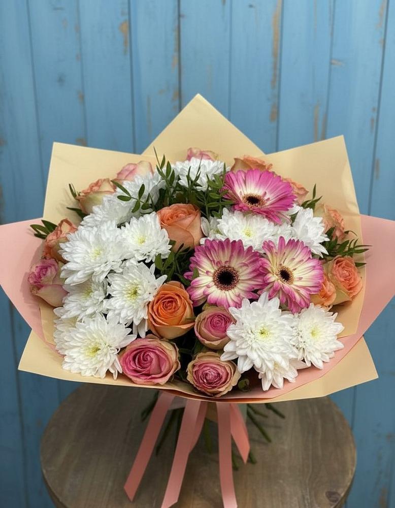 Букет цветов из: Розы, Герберы и Хризантемы в Сернуре