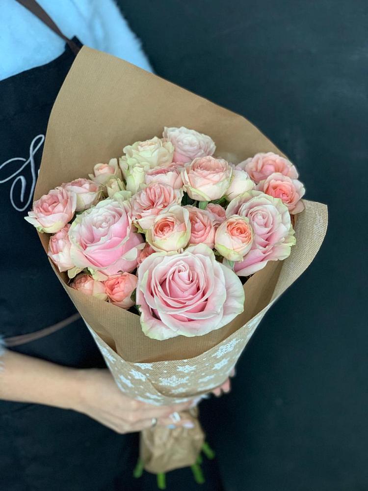 Букет цветов из: Хризантемы и Розы в Сернуре