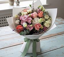 Букет цветов из:  Розы, Лизиантусы и Гвоздики в Сернуре