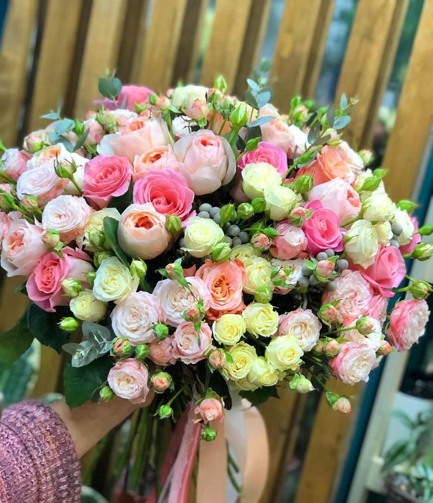 Букет цветов из: Розы в Сернуре