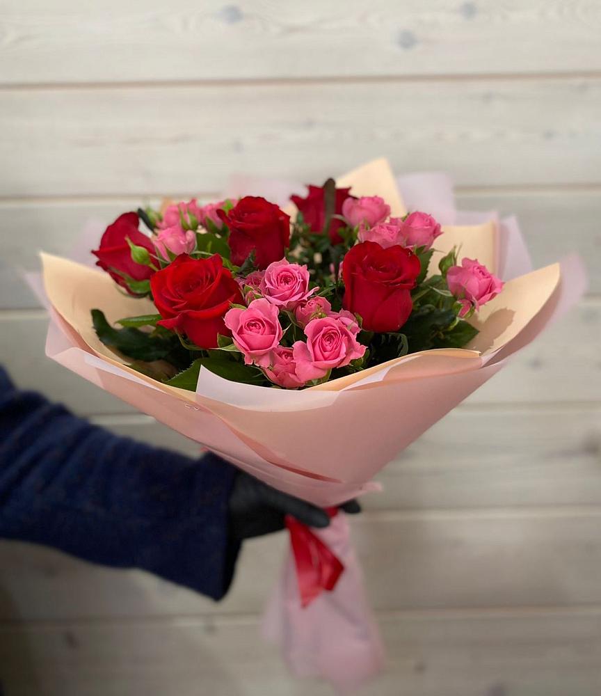 Букет цветов из: Розы в Сернуре